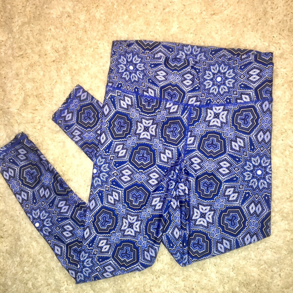 NEW LOW PRICE⚡️bright & stylish work out leggings